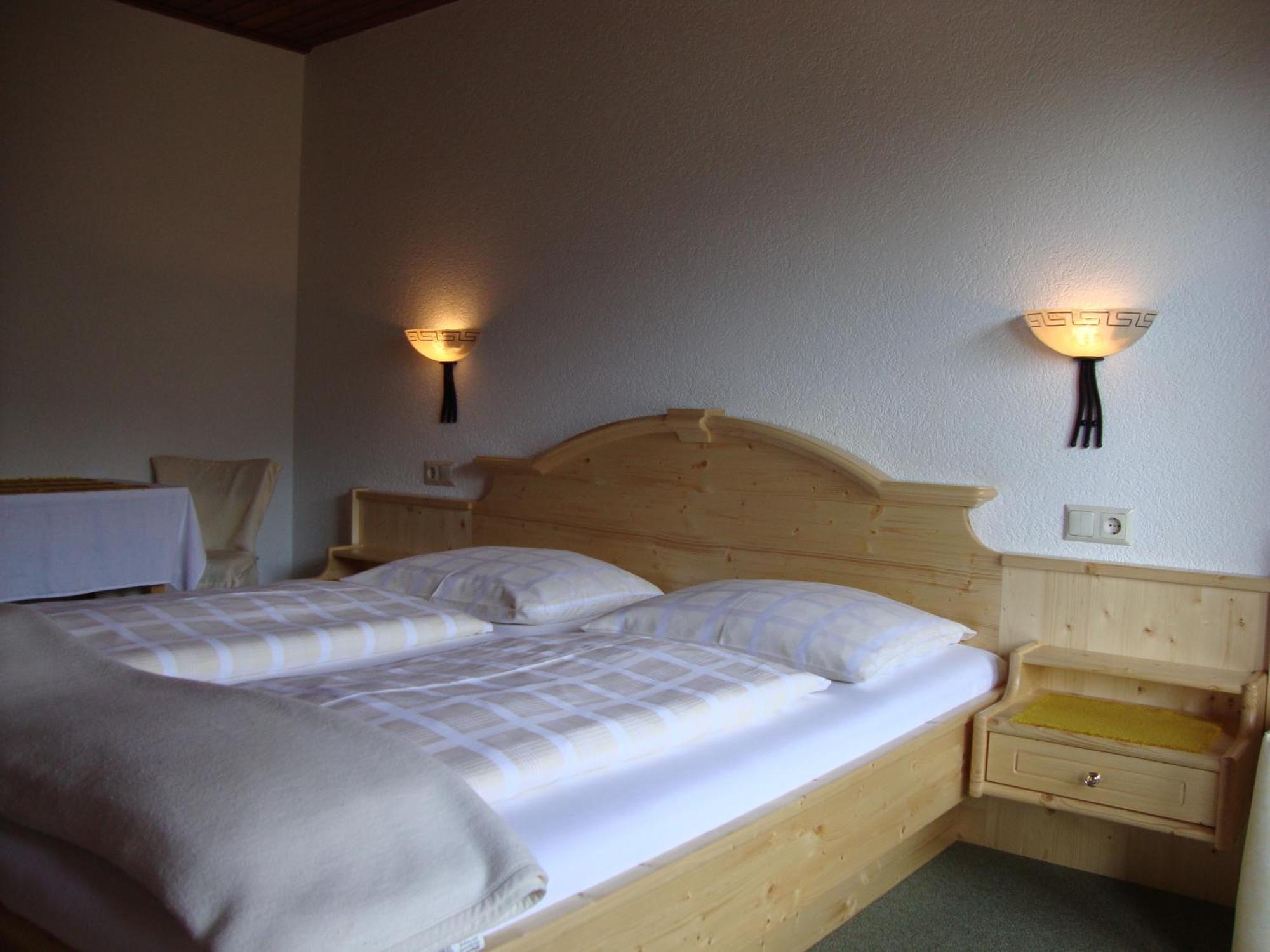 Hotel Krönhof Bad Kleinkirchheim Exterior foto